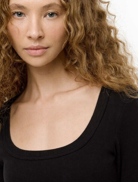 VESTIDO LARGO DE PUNTO ACANALADO - NEGRO NEGRO