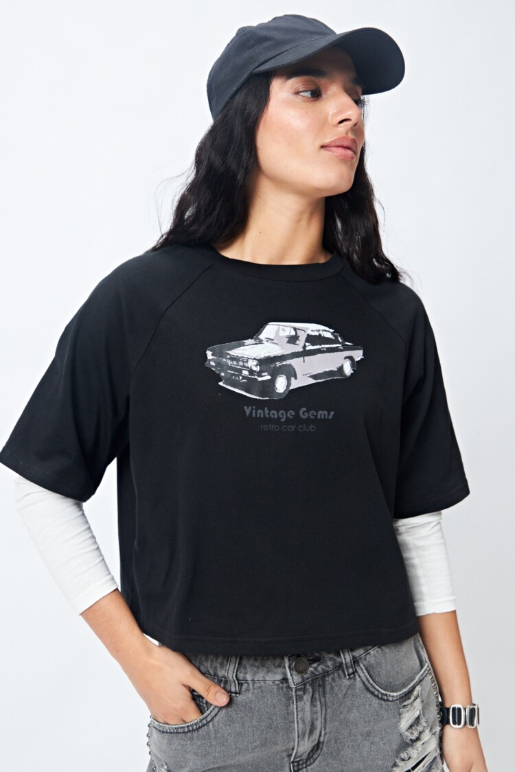 REMERA GEMS Negro