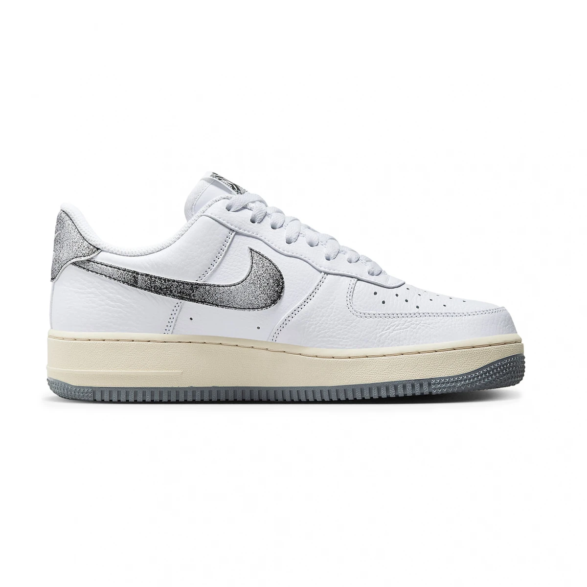NIKE AIR FORCE 1 07 LX - White 