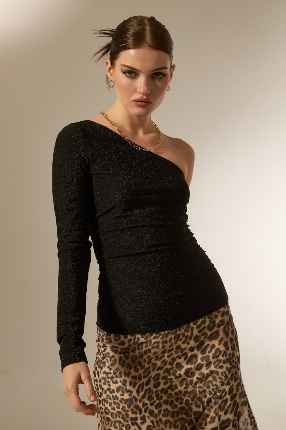 Tops Arvaya Negro
