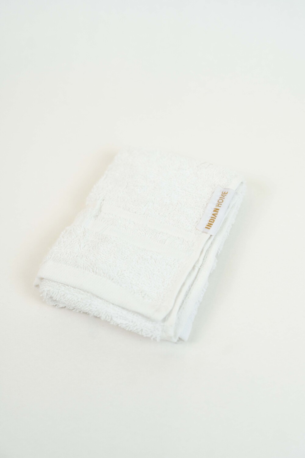 Toalla Visita Nessa, 380g. Blanco