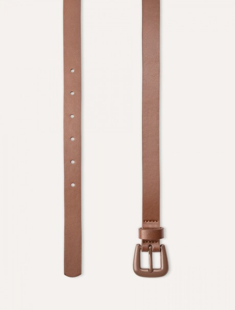 CINTURON FINO CON HEBILLA METÁLICA MARRÓN