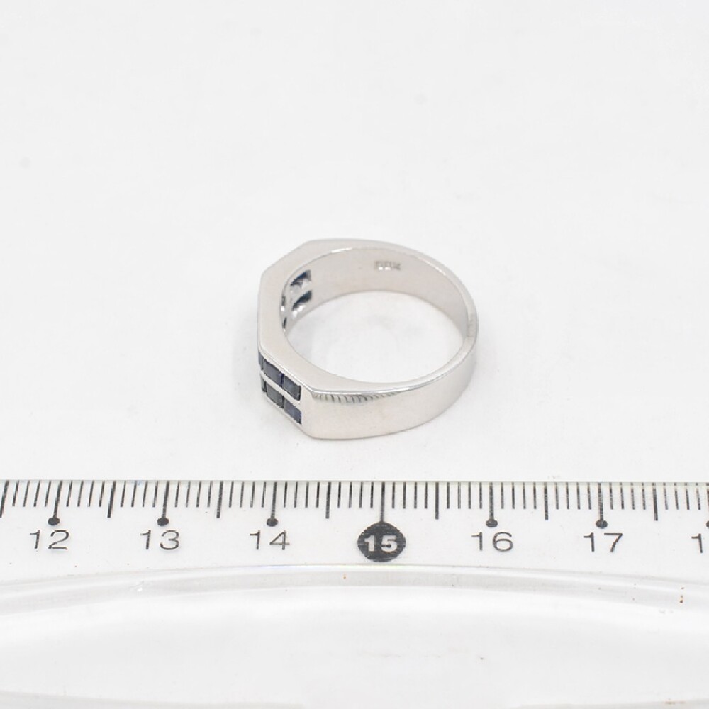 Anillo En Oro 18K Blanco Y Zafiros. Anillo En Oro 18K Blanco Y Zafiros.