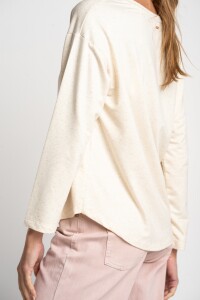 Sweater Arena