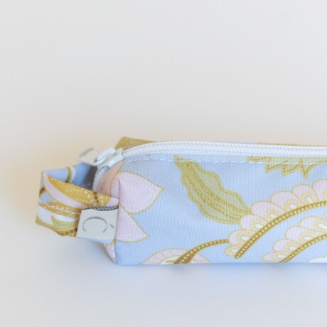 Estuche Toothy Annie