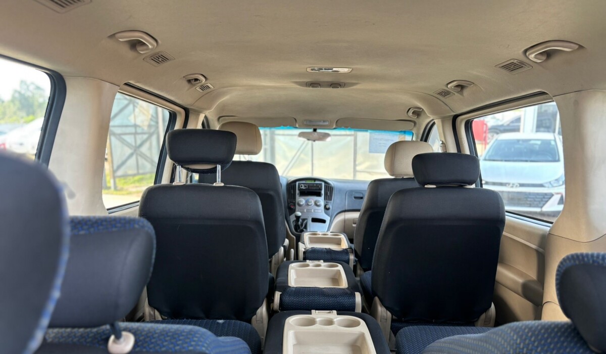 Hyundai H1 12Plz Minibus Diesel - 2014 Hyundai H1 12Plz Minibus Diesel - 2014