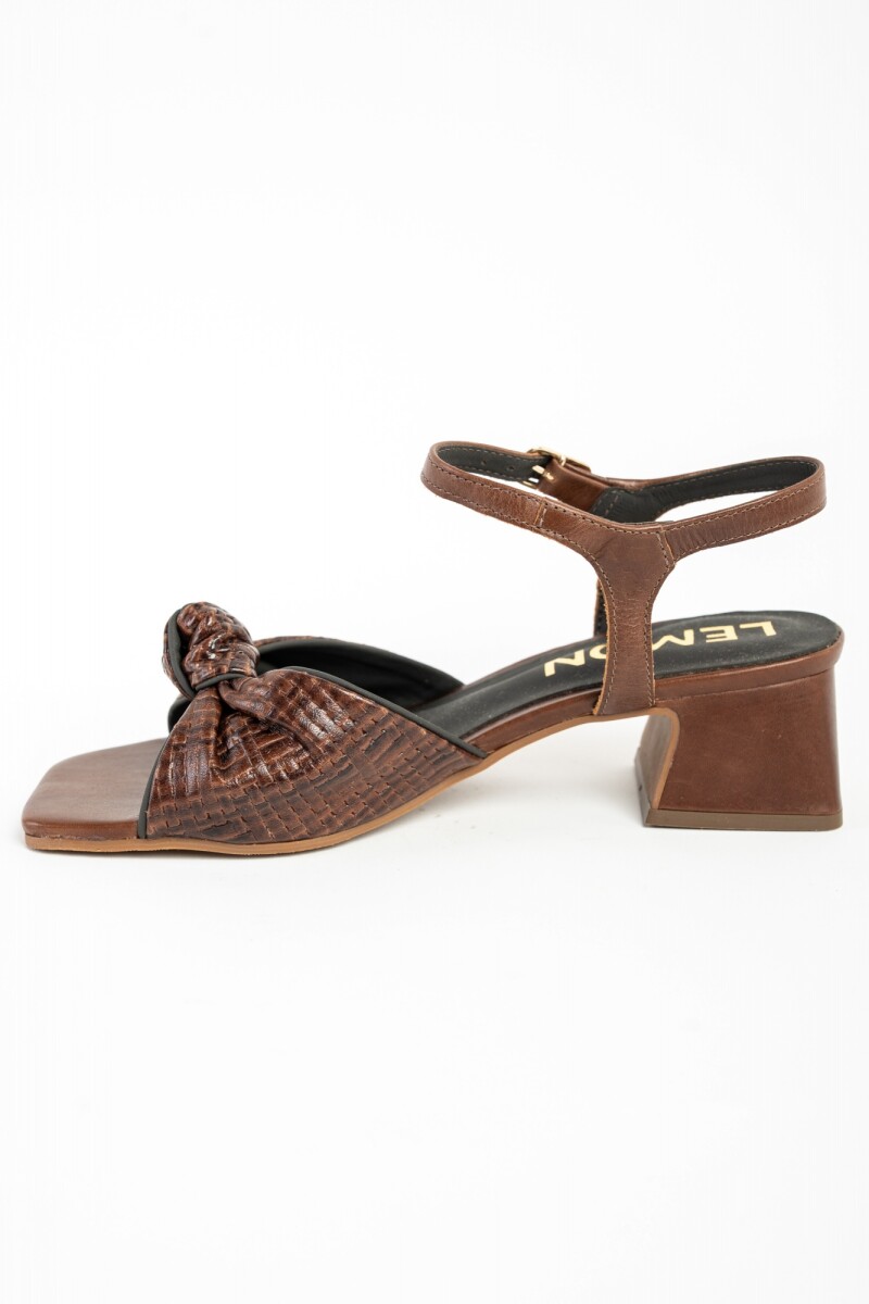 Sandalias De Cuero Taco Cuadrado Chocolate