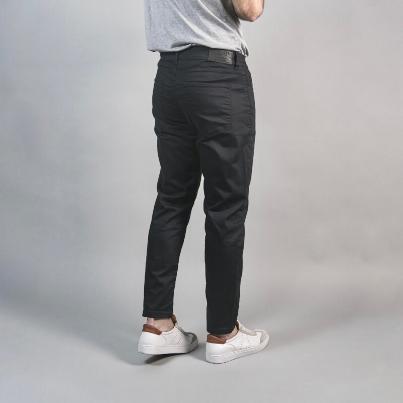 Pantalón 5 bolsillos NEGRO