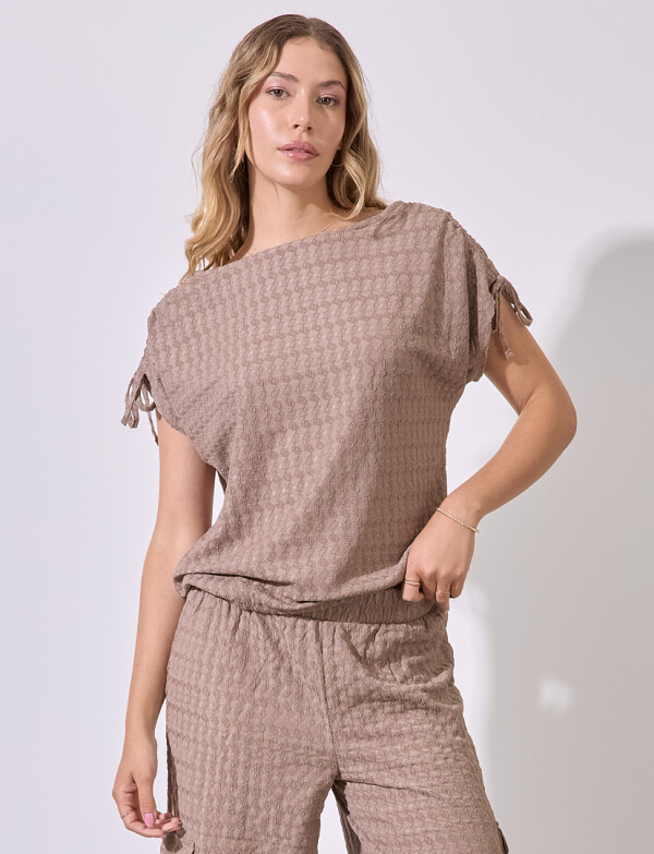 Blusa Texturada TOSTADO