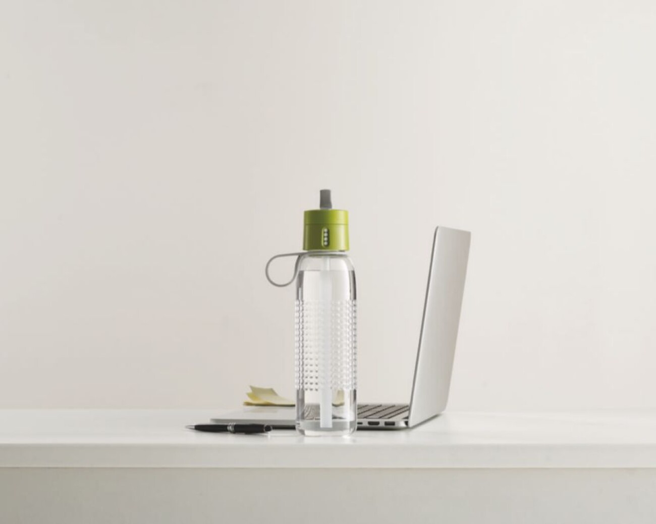 Botella de Agua 750 ml Verde Dot Active - Joseph Joseph Botella de Agua 750 ml Verde Dot Active - Joseph Joseph