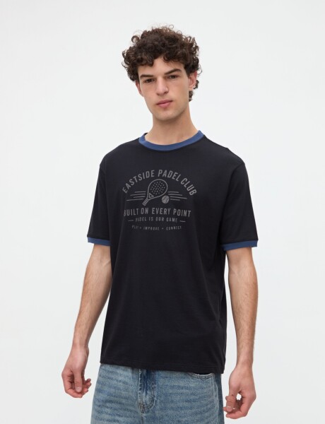 Remera Mikel Negro