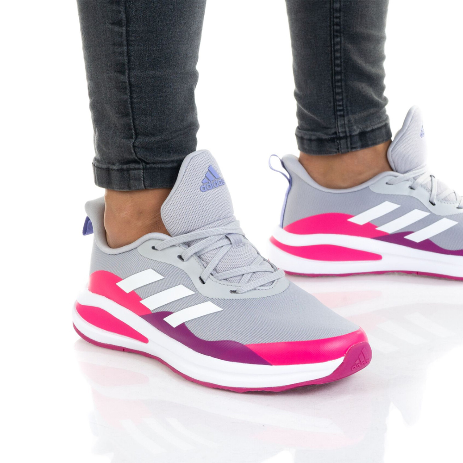 hoja práctico ventilador adidas FORTARUN K - Grey/Pink/White — Global Sports