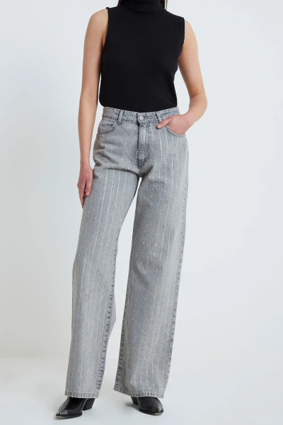 PANTALÓN Gris