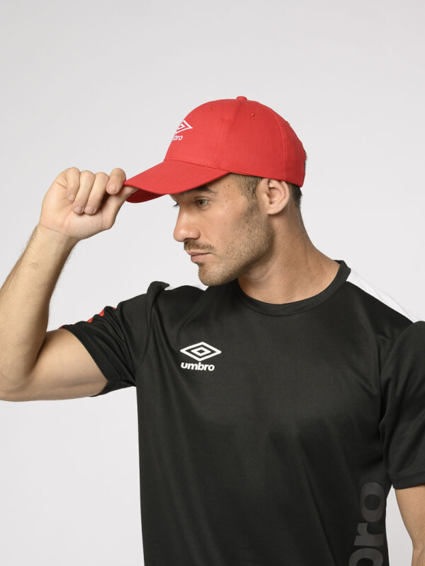Gorro Caphat Umbro 049