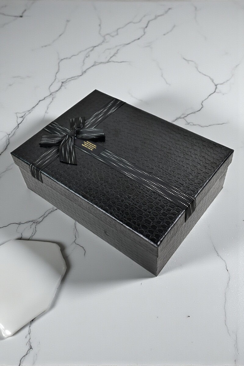 caja rigida delux con lazo 20x28x9,5 - NEGRO 