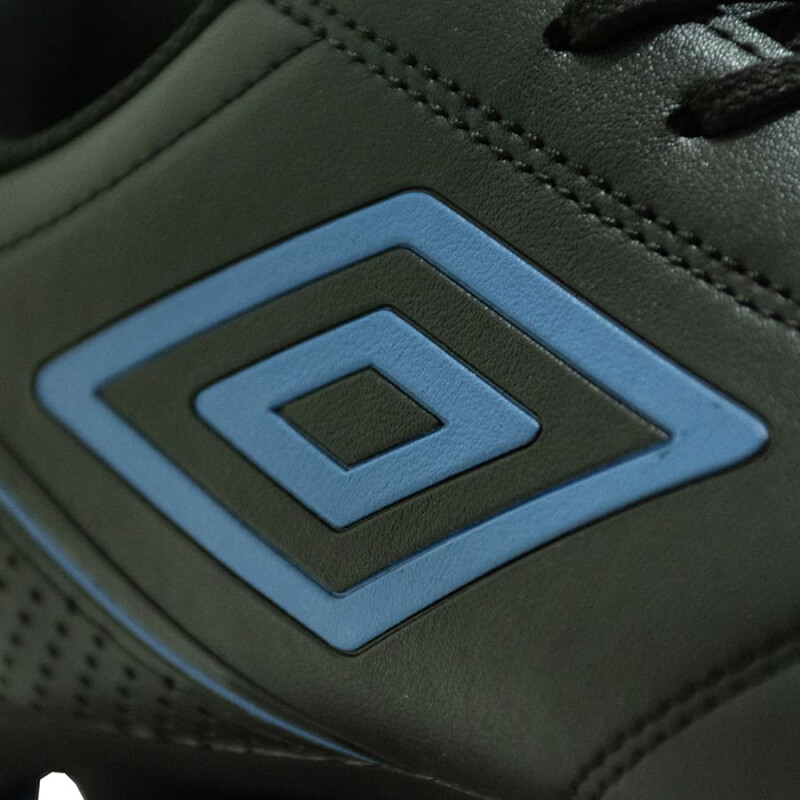 Championes Umbro de Fútbol Classico III de Hombre - 20106073 Negro-azul Francia