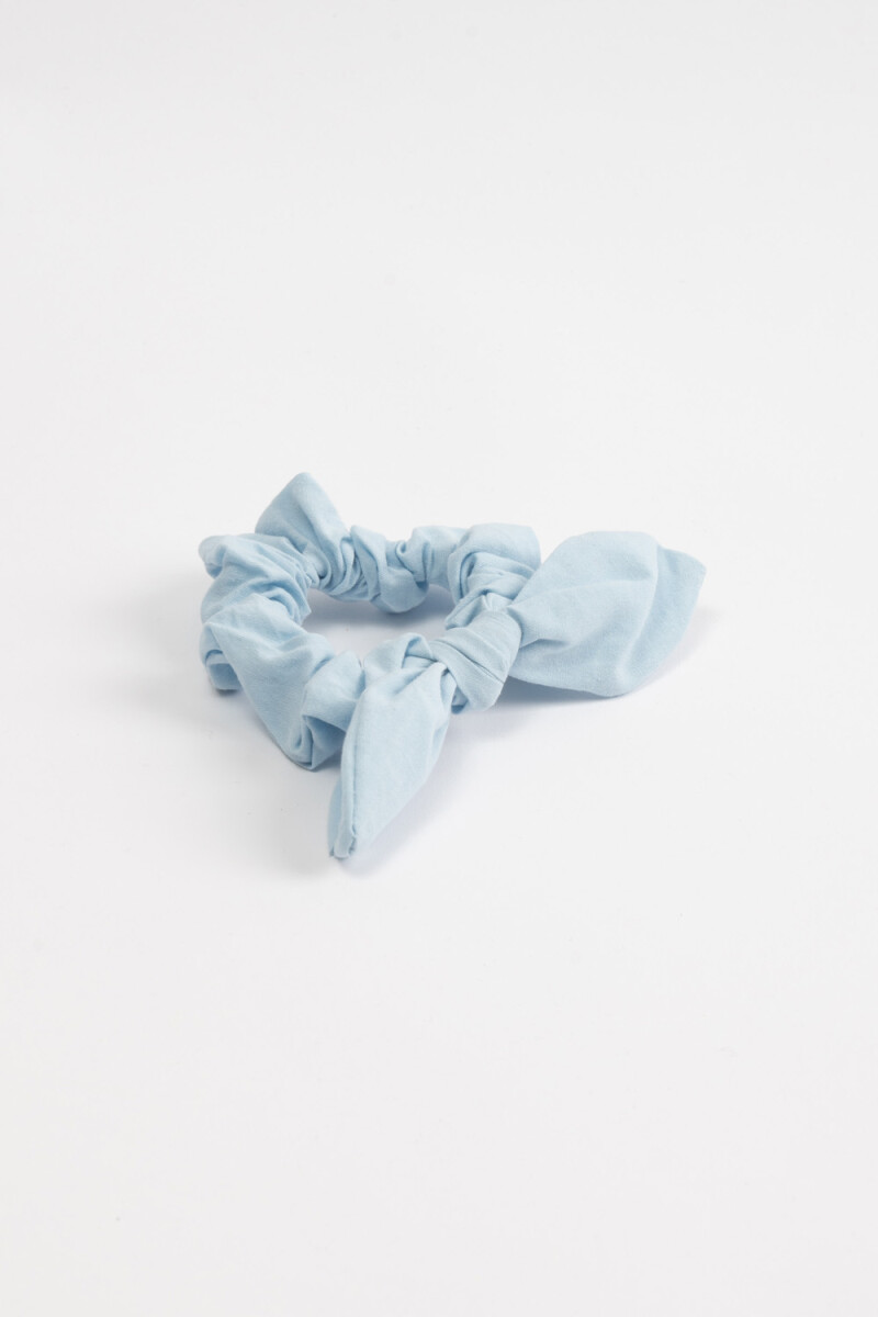 Scrunchie moña Celeste