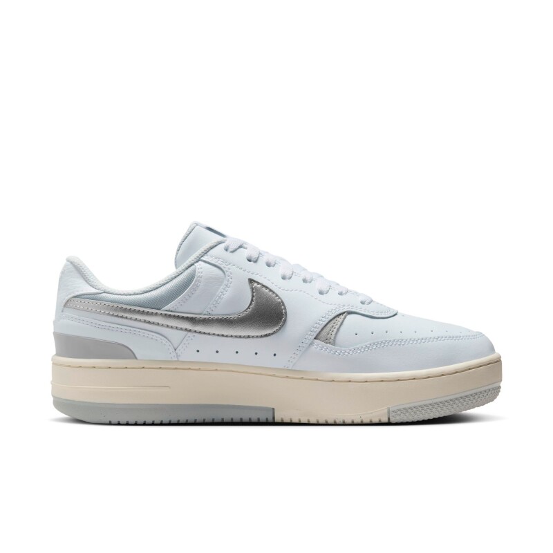 Championes Nike Gamma Force de Mujer Blanco