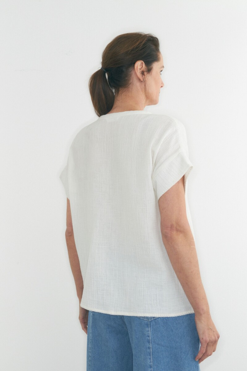 Blusa escote en V oversize blanco