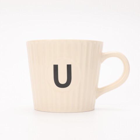 TAZA DE CERÁMICA ACANALADA CON LA LETRA U (380 ML/BEIGE) TAZA DE CERÁMICA ACANALADA CON LA LETRA U (380 ML/BEIGE)