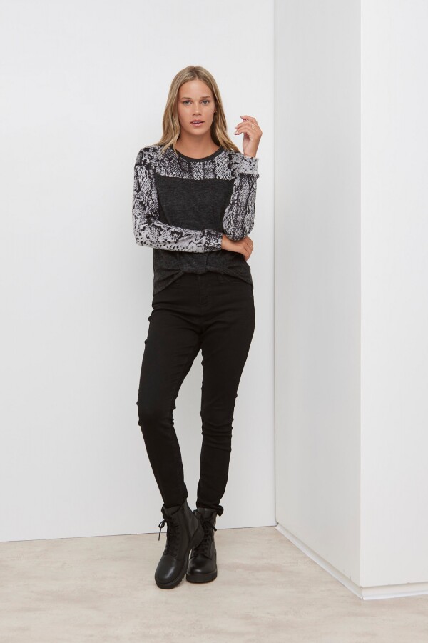 Buzo Soft Nudo NEGRO/GRIS