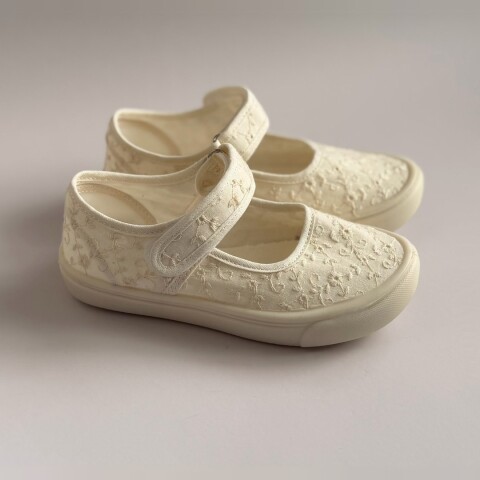 Guillermina De Lona Canvas Girl Broderie Del 27 Al 35 Broderie Crudo