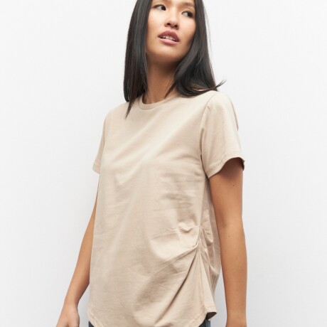 REMERA MONTAGUE Beige