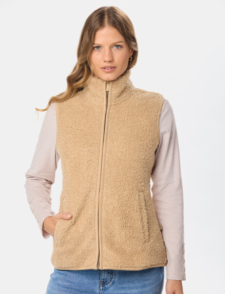 CHALECO TEJIDO CORDERITO Beige