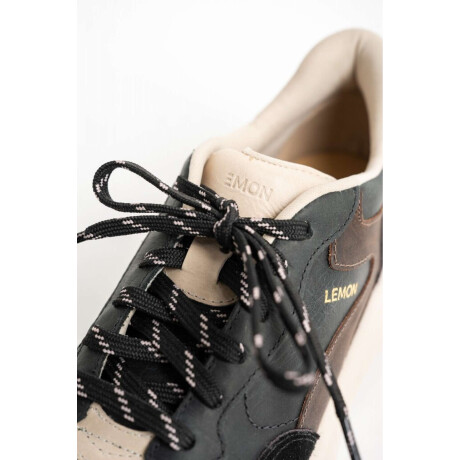 Zapatilla Cuero Negro