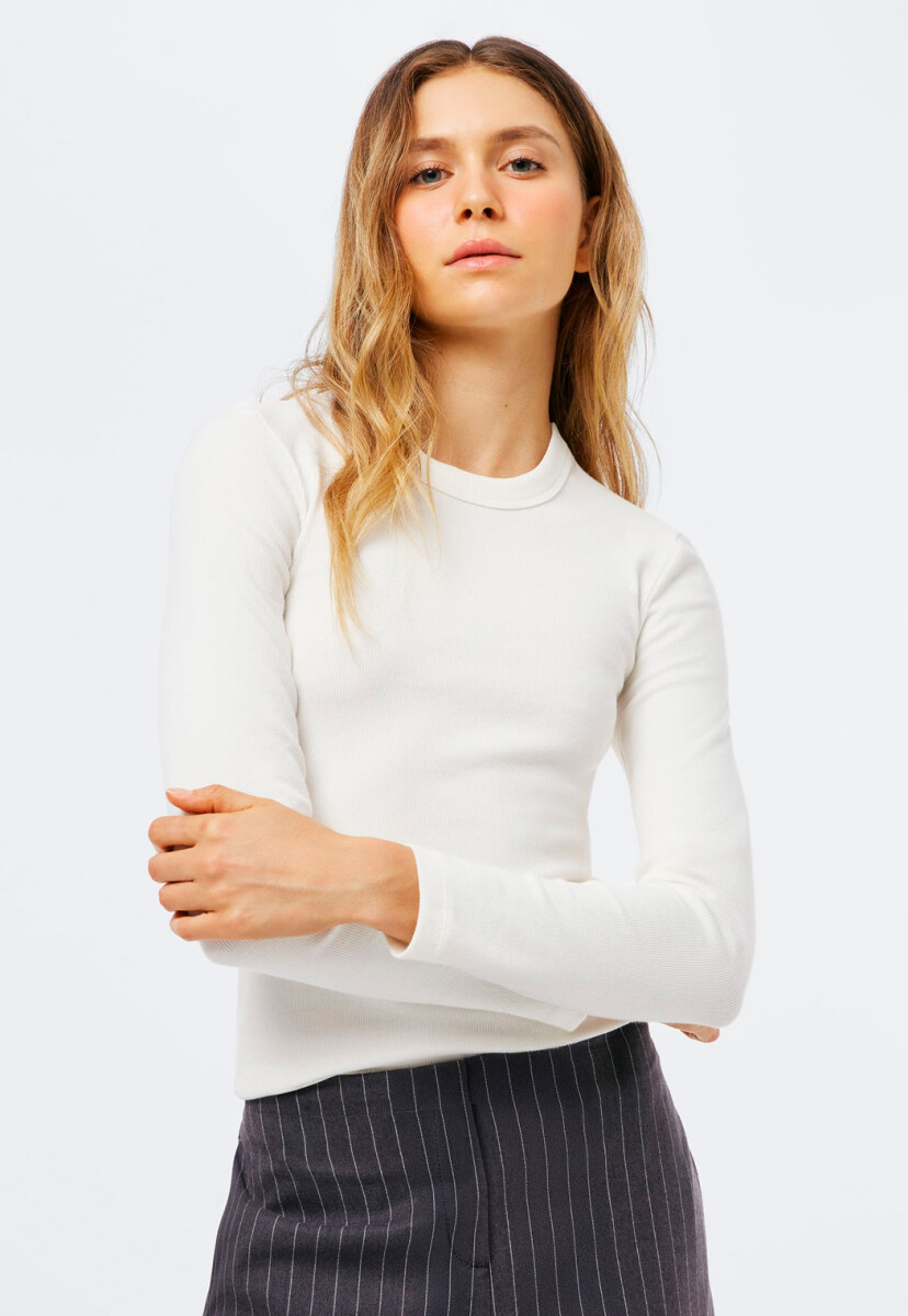 CAMISETA BÁSICA EN TELA ACANALADA - BLANCO 