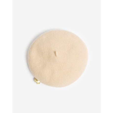 Boina Con Aplique Blanco Crudo