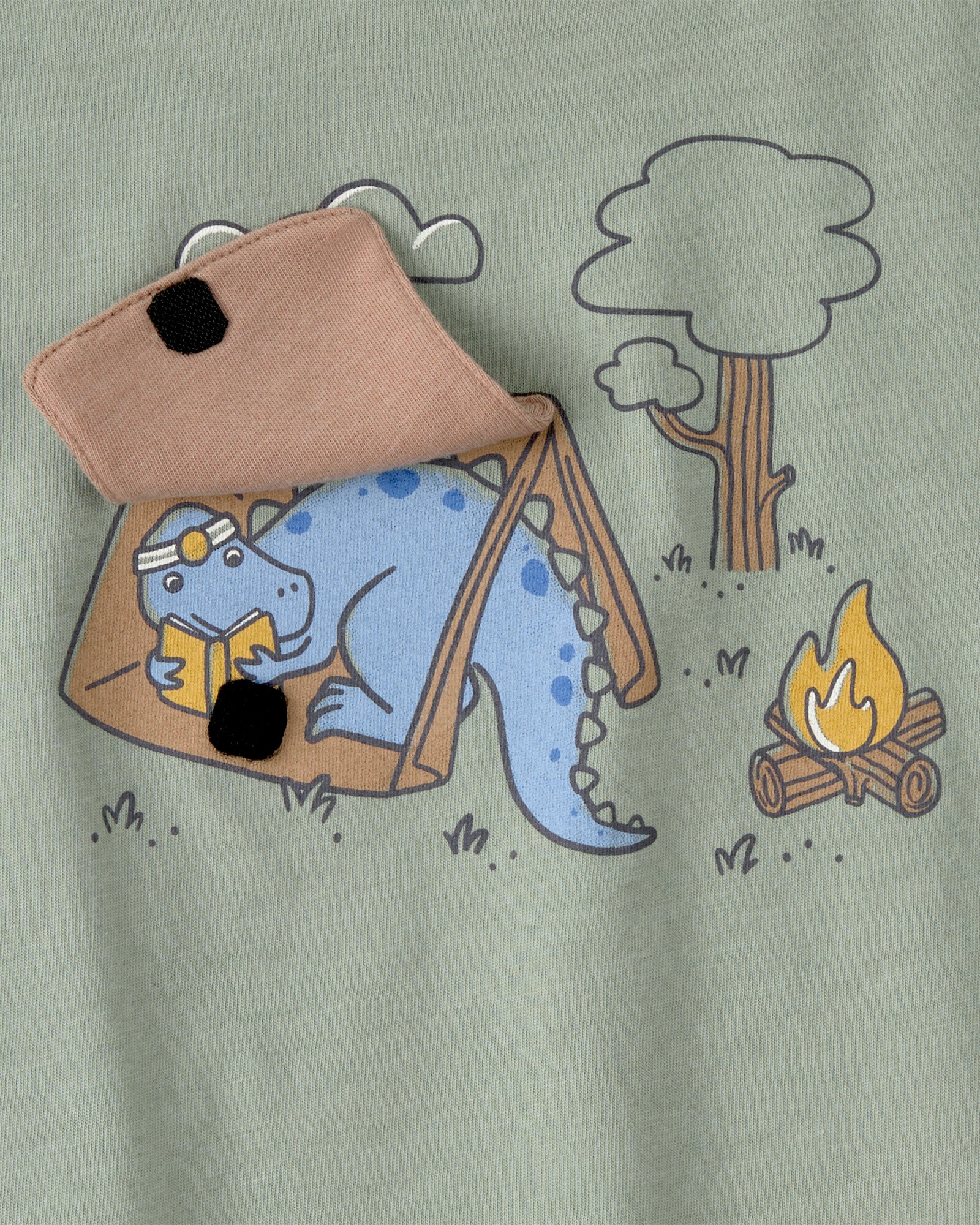 Remera de algodón, manga corta, verde, estampa dino y camping Sin color