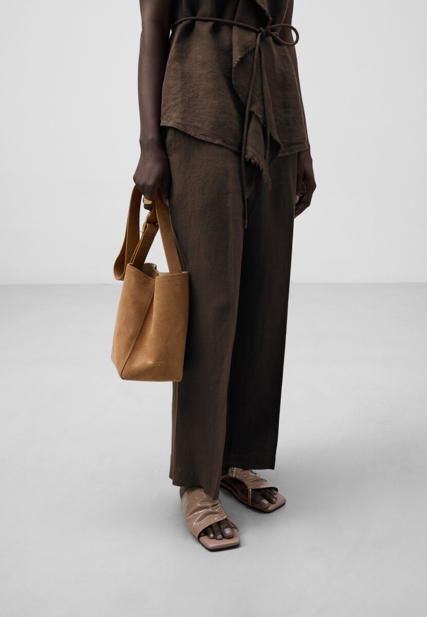PANTALÓN LINO 