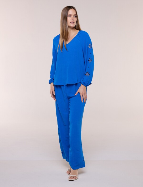Blusa Con Calado Lateral Floral ROYAL