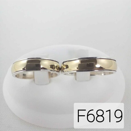 Anillo de plata 925 y double en oro 18 ktes. IDEAL PARA USAR COMO ALIANZAS. Anillo de plata 925 y double en oro 18 ktes. IDEAL PARA USAR COMO ALIANZAS.