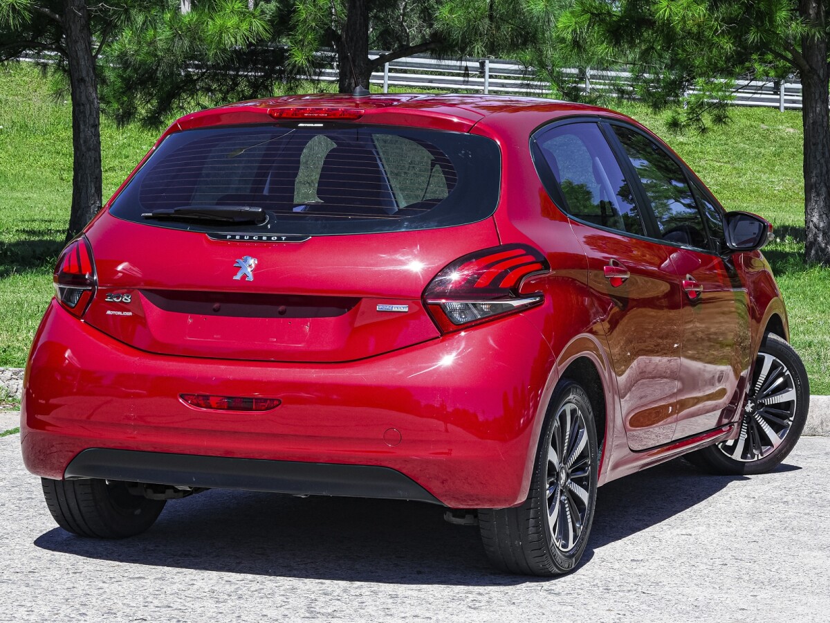 Peugeot 208 Active 1.2 Extra Full 2018 EXCELENTE ESTADO! Peugeot 208 Active 1.2 Extra Full 2018 EXCELENTE ESTADO!