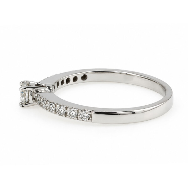 Anillo Ana de Oro Blanco 18k con Brillantes Anillo Ana de Oro Blanco 18k con Brillantes