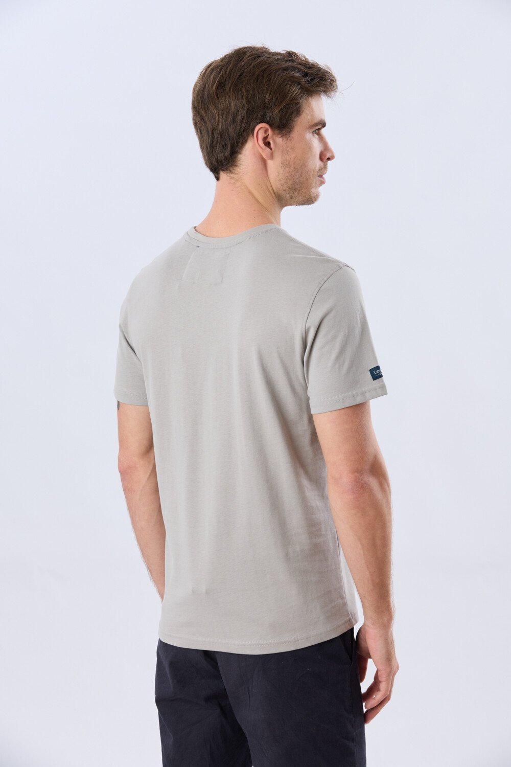 REMERA BÁSICA DE ALGODÓN Khaki