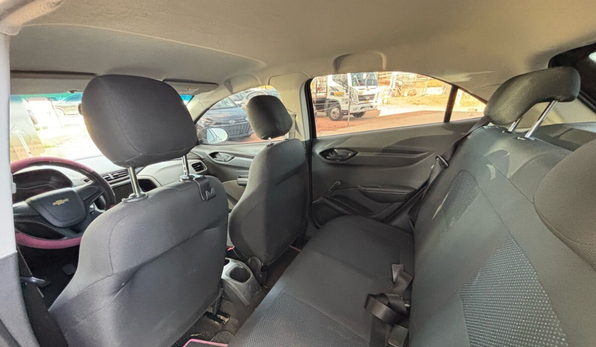 Chevrolet Onix LT 1,0 - 2017 Chevrolet Onix LT 1,0 - 2017
