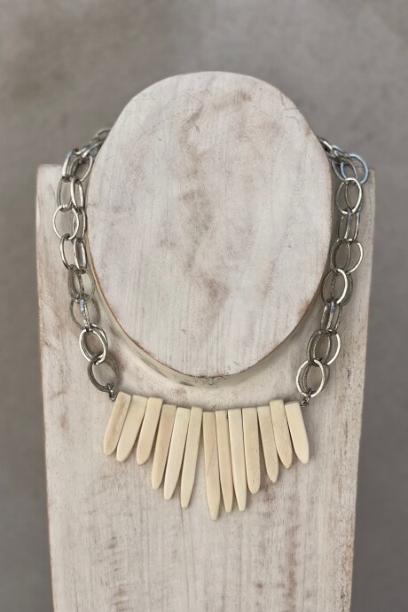 COLLAR ARES PLATEADO