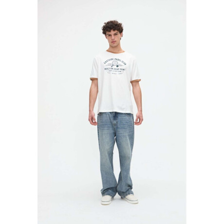 Remera Mikel Off white