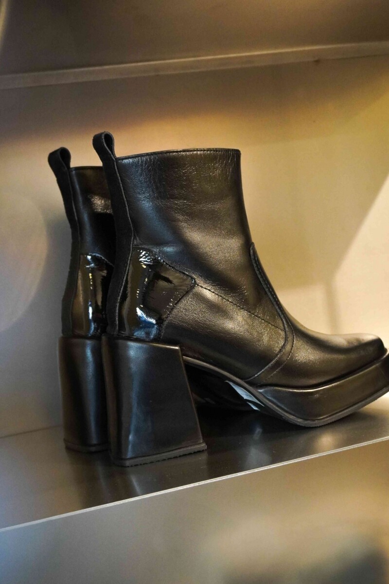 Bota Cloud Negro