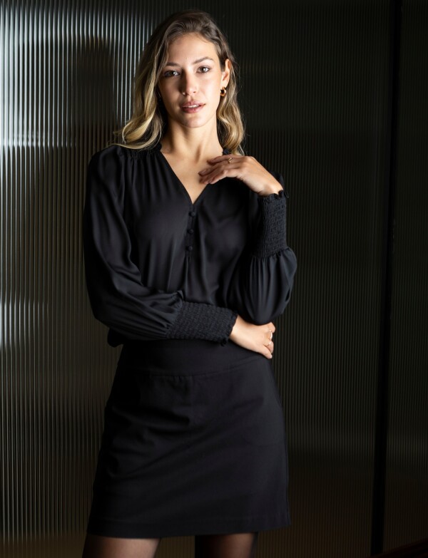 Blusa Gasa Frunces NEGRO