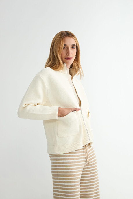 ABRIGO GENTIANA C/CIERRE CRUDO