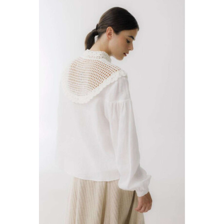 PRE VENTA Blusa Bee Winter Blanco