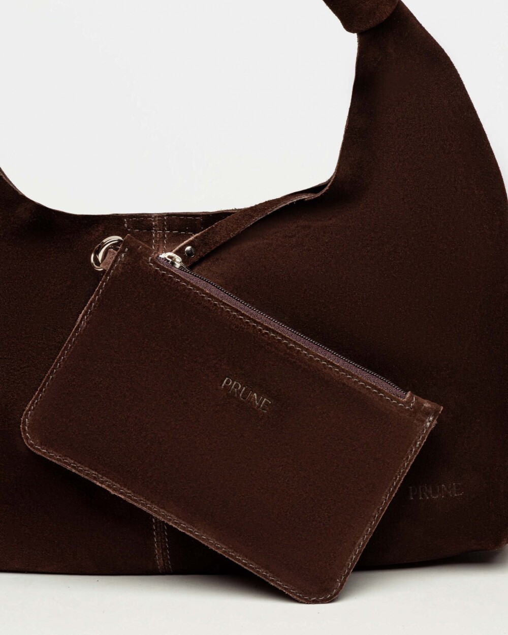 Cartera al hombro Juana en Cuero Gamuza Chocolate