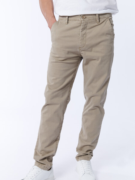 Pantalón Chino Tostado