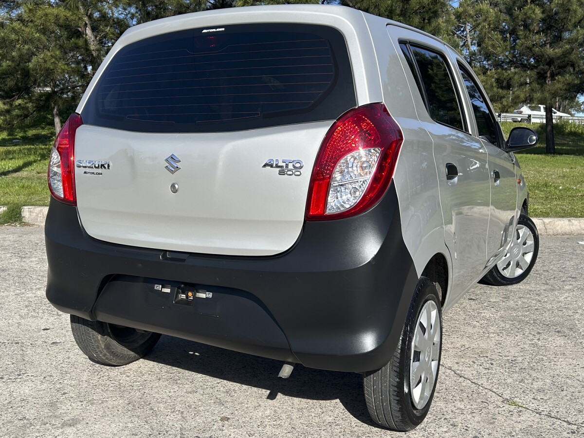 Suzuki Alto STD 800 EXCELENTE ESTADO! | Permuta / Financia Suzuki Alto STD 800 EXCELENTE ESTADO! | Permuta / Financia