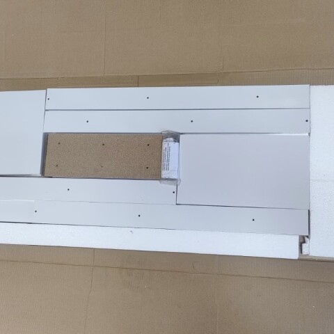 [OUTLET] Escritorio CAPI - Diseño minimal con caballete y estantes - Nogal / Blanco [Golpes en esquinas] [OUTLET] Escritorio CAPI - Diseño minimal con caballete y estantes - Nogal / Blanco [Golpes en esquinas]