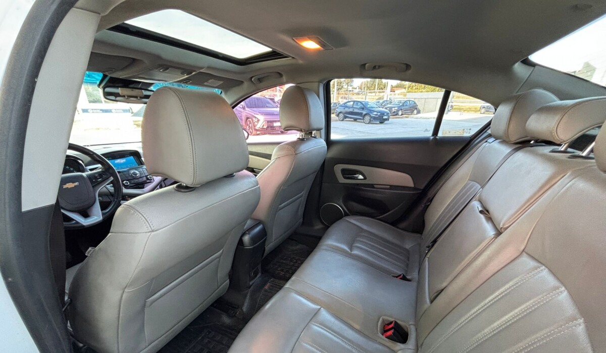 Chevrolet Cruze 1,8 MT LTZ - 2012 Chevrolet Cruze 1,8 MT LTZ - 2012